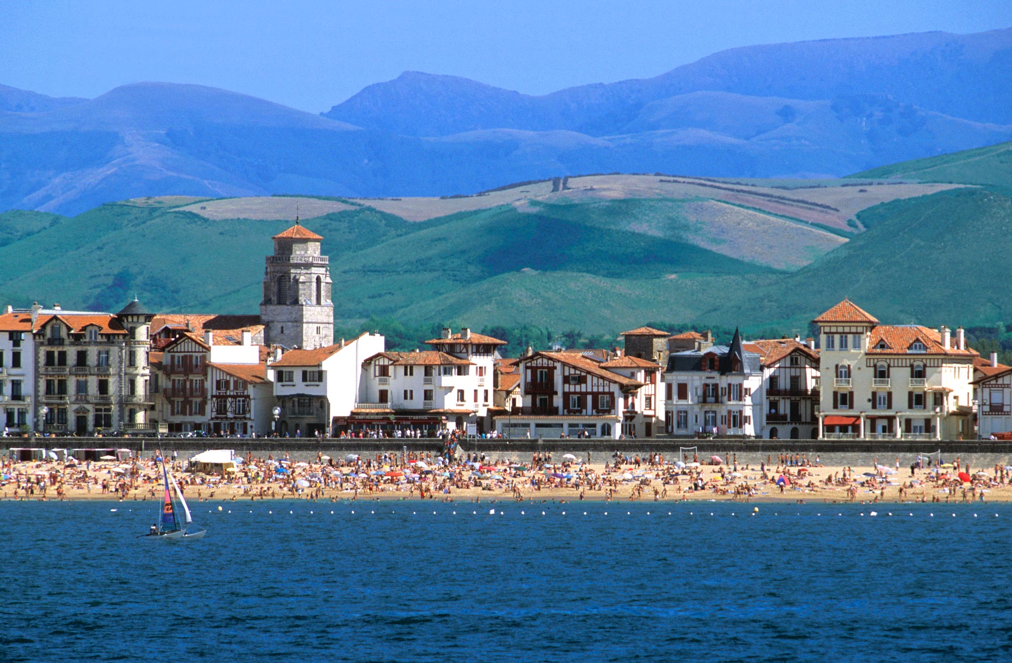 L'église SaintJeanBaptiste de SaintJeandeLuz SNCF Connect