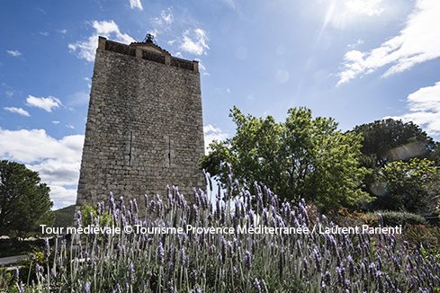 Tour médiévale © Tourisme Provence Méditerranée / Laurent Parienti