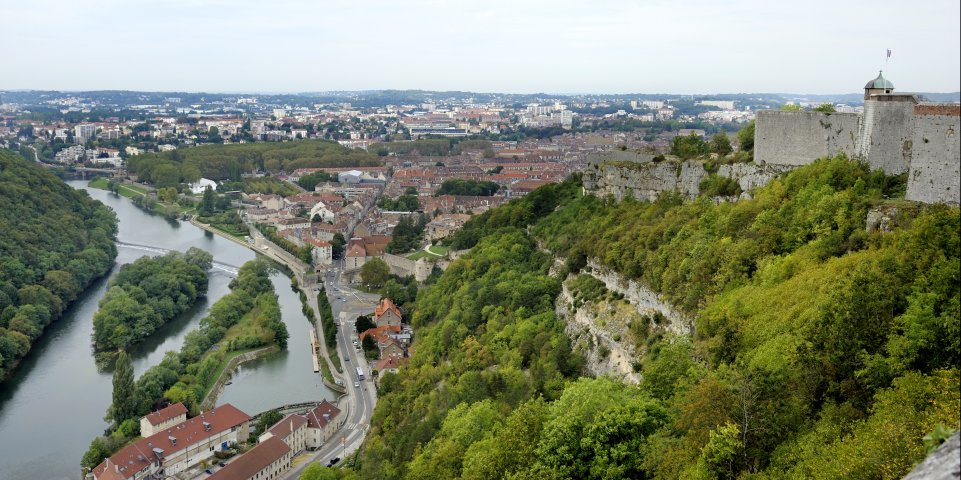 Vue aérienne de Besançon