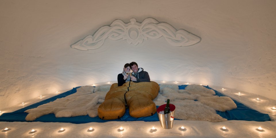 igloo romantique couple