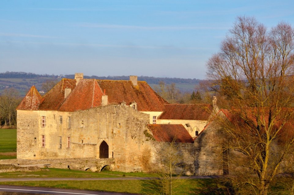 Un château perdu dans la campagne