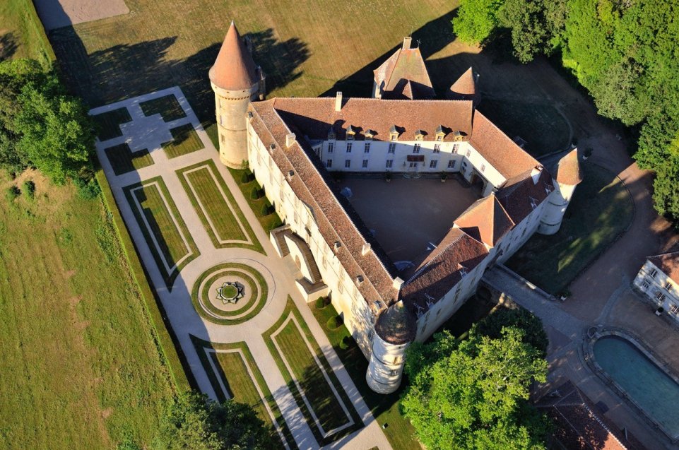 Le château de Pierre-en-Bresse