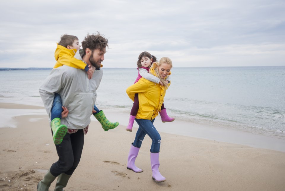 sur la plage en hiver 