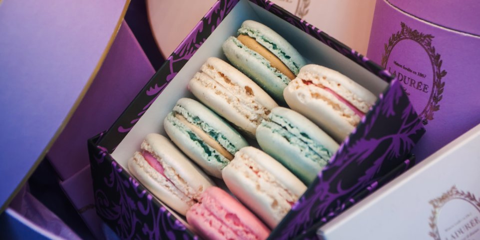 coffret macarons ladurée