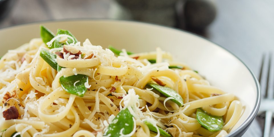 Plat de pates cacio e pepe 