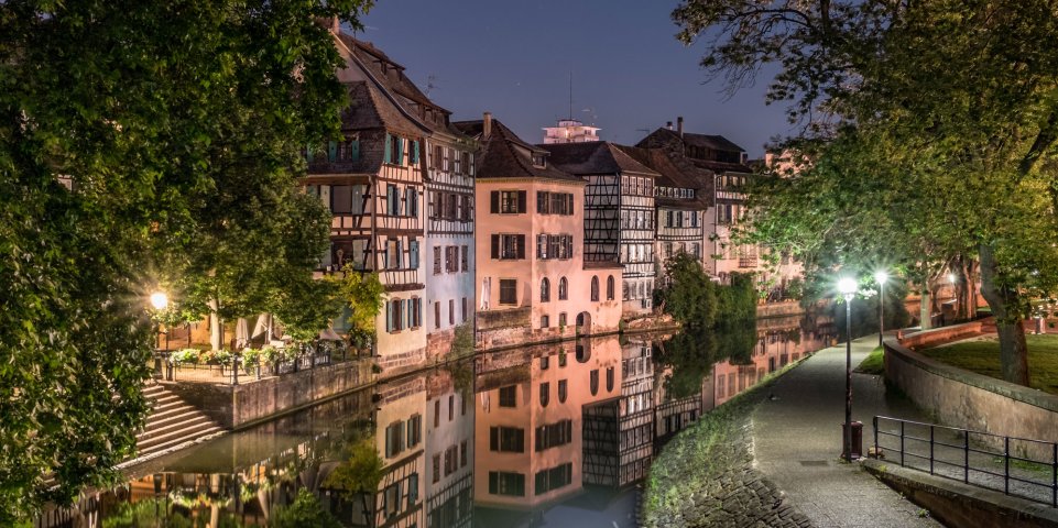 Vue canal nuit - Strasbourg mon amour - Alsace - grand est