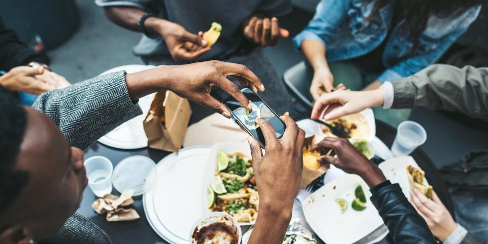 manger amis fast food