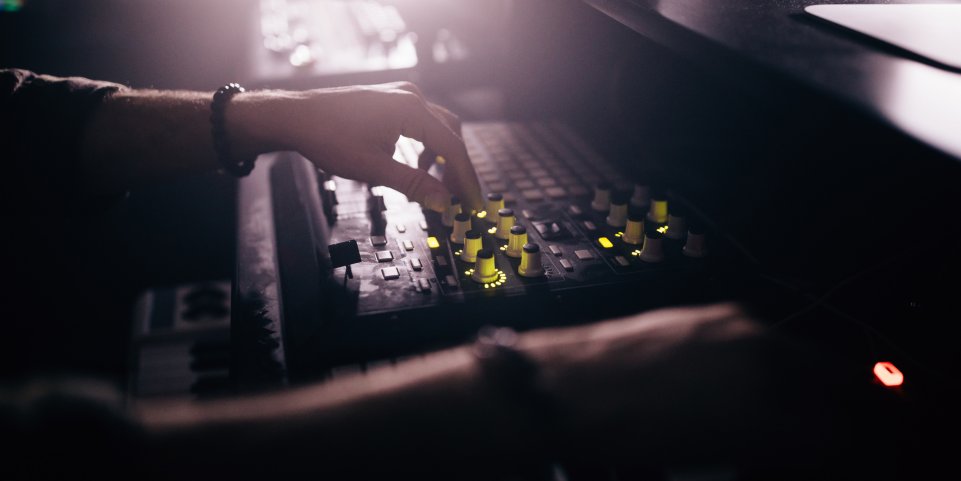 table de mixage éléctro
