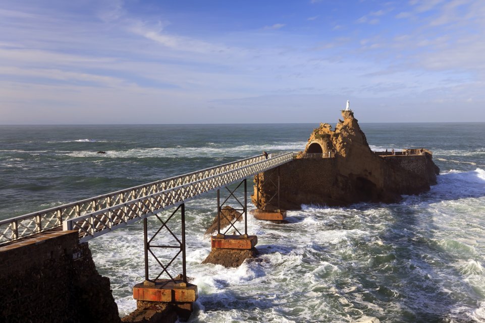 rocher de la vierge biarritz