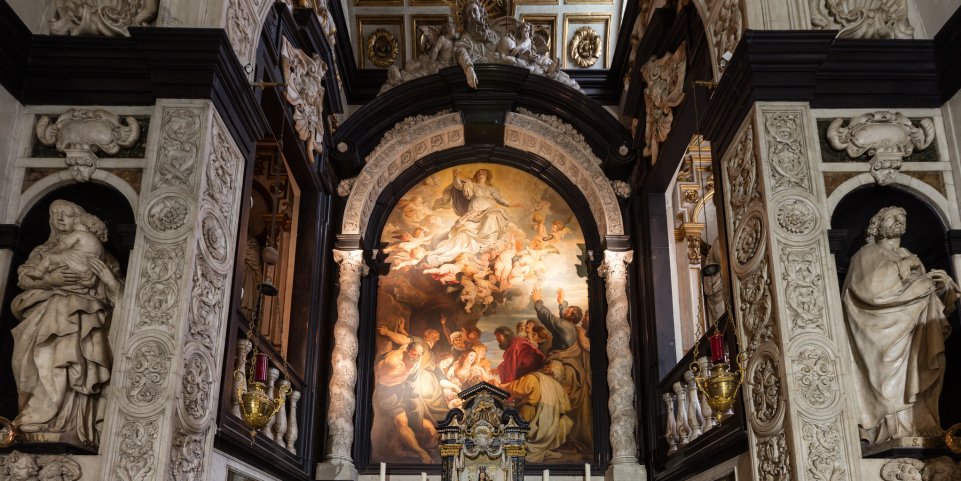 A l'intérieur de la Cathédrale d'Anvers 