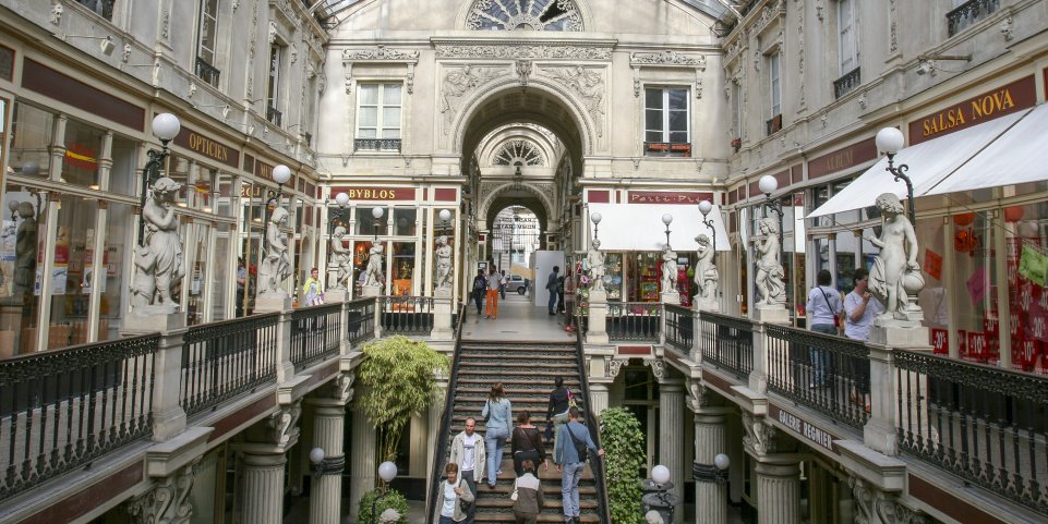 Passage pommeraye boutiques