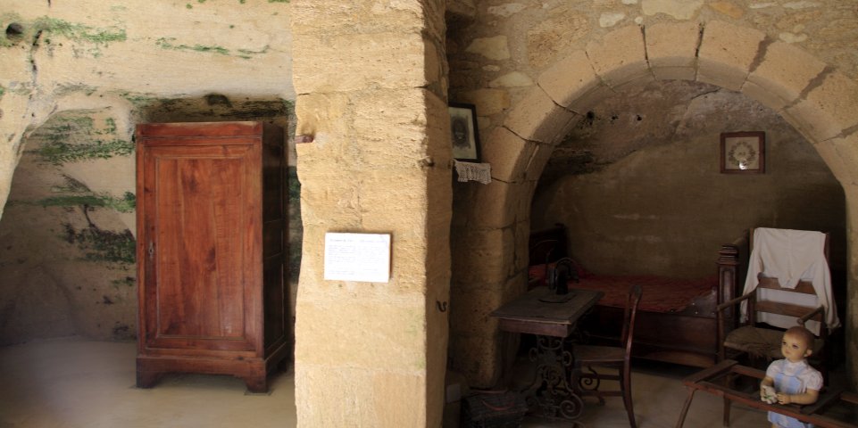 Village troglodytique de Rochemenier