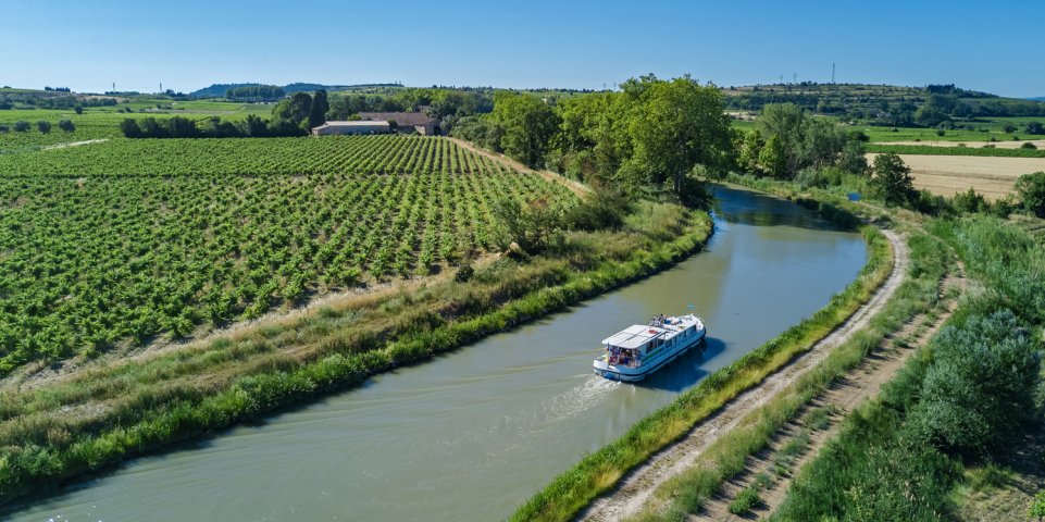Barge sur le Canal du Midi, vers Toulouse