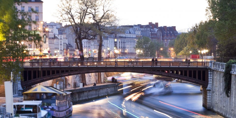 Bateau croisière seine Paris