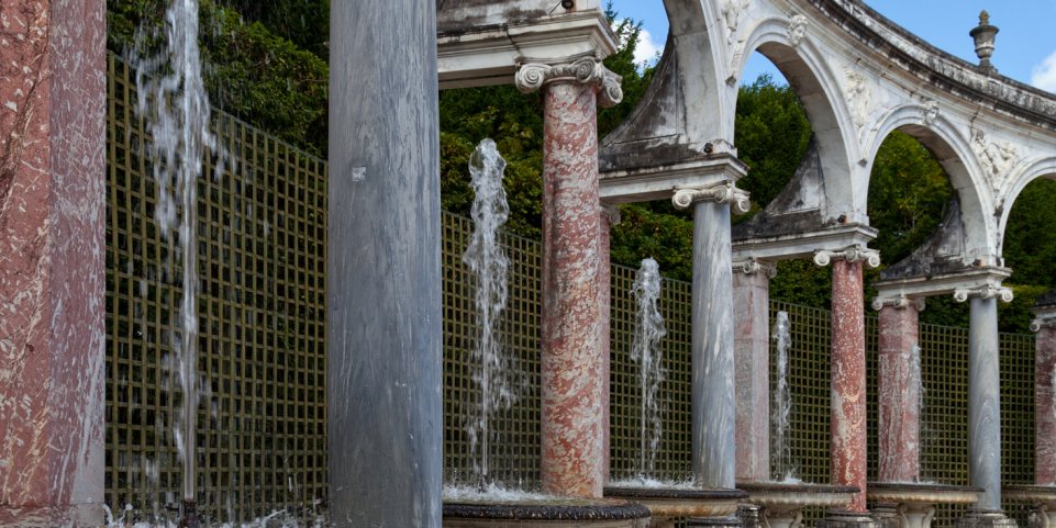 Bosquet de la colonnade au château de Versailles