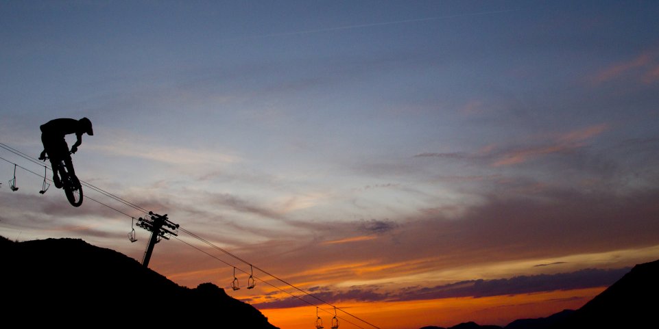 motoneige sunset