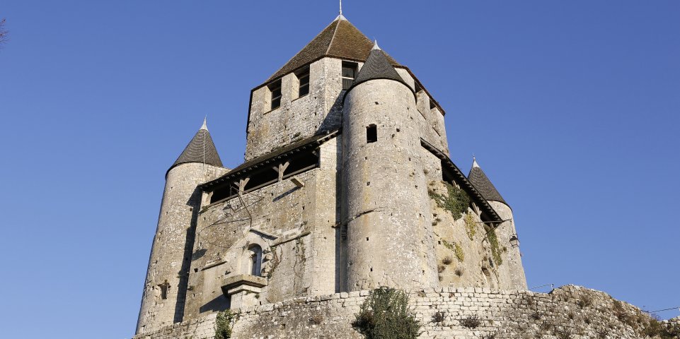 Tour César de Provins
