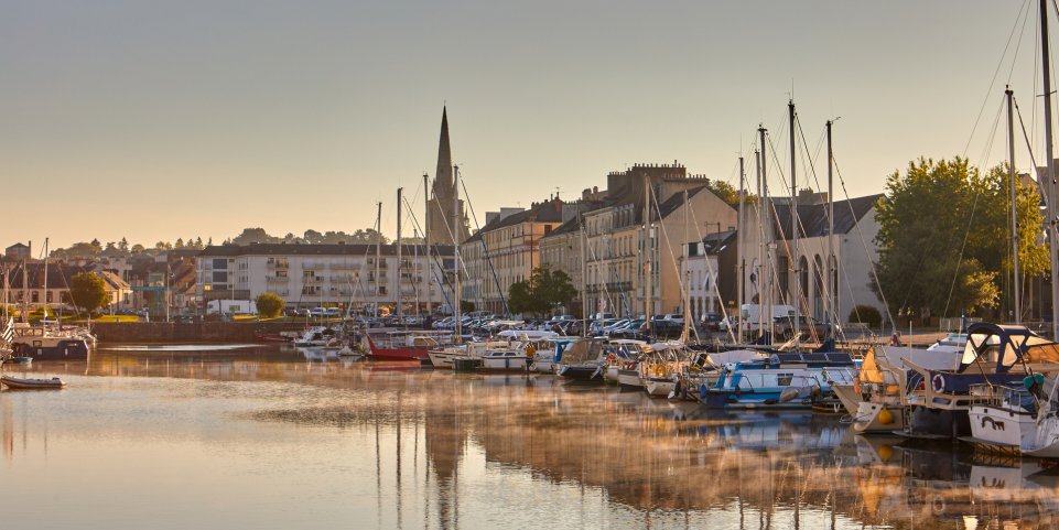 Redon canal Nantes à Brest péniche bateau