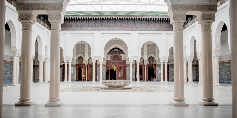 L'intérieur de la Grande Mosquée de Paris