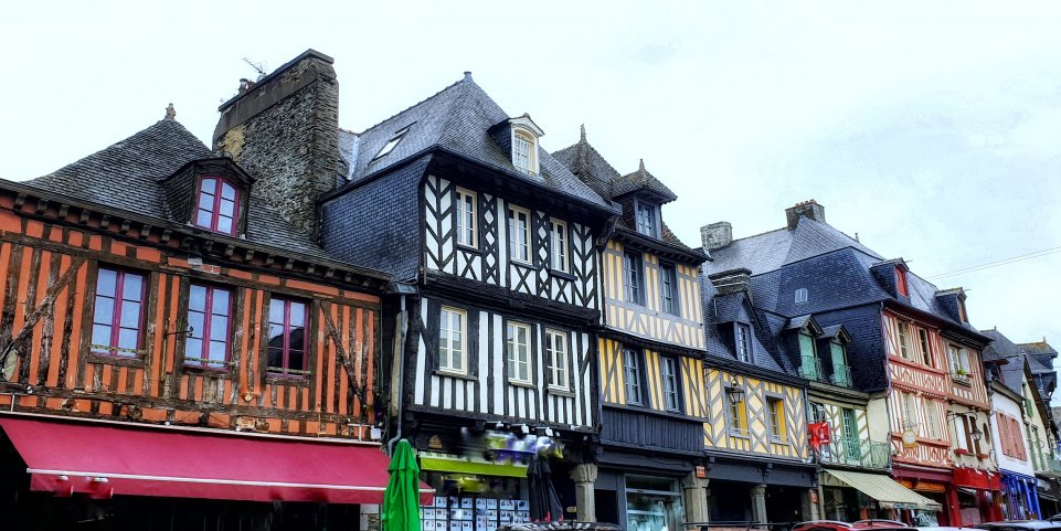 Dol-de-Bretagne Grande rue des Stuarts