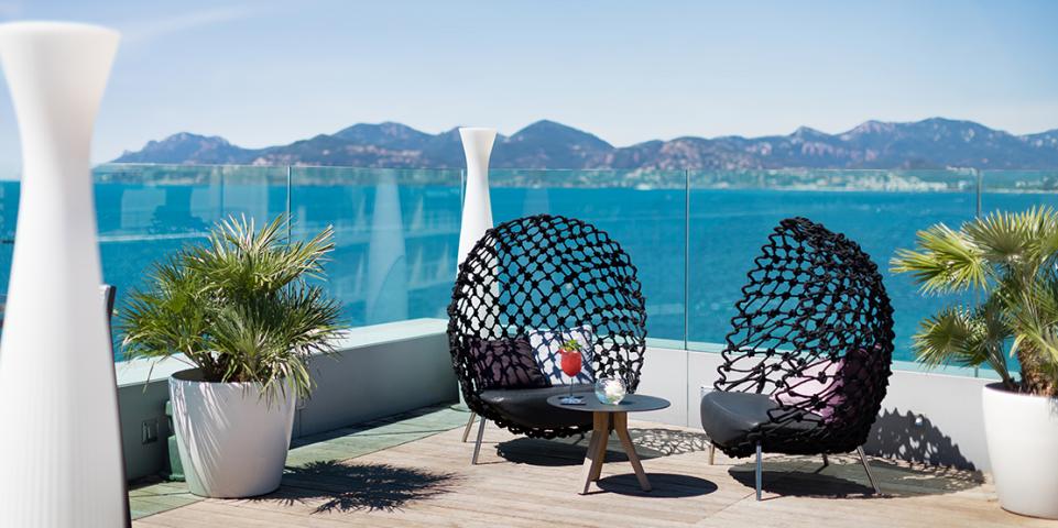 Le rooftop du Radisson Blu 1835 Hotel & Thalasso