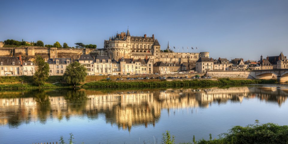Vue sur Amboise et la Loire