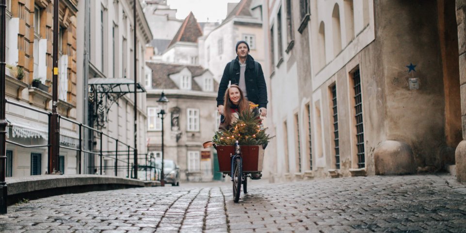 Couple dans une rue de Vienne