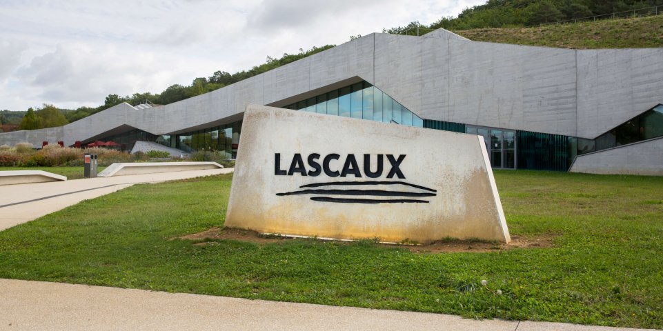 Entrée de Lascaux IV