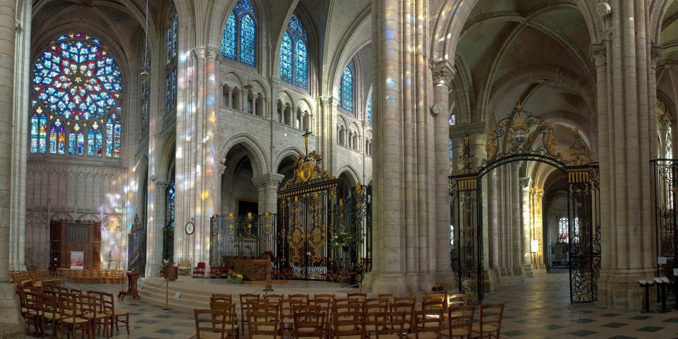 L'intérieur de la cathédrale Saint-Etienne de Sens