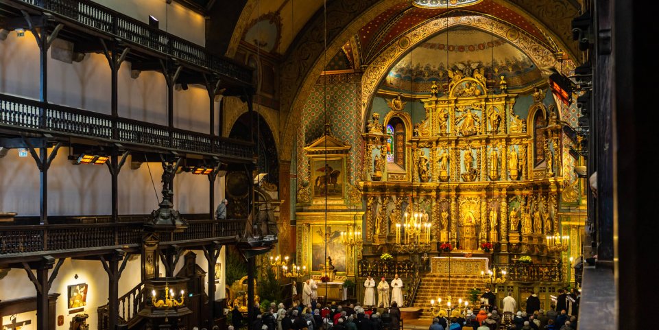 Intérieur de l'église Saint-Jean-Baptiste