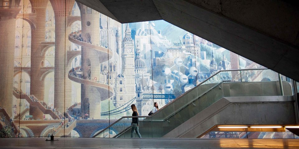 Fresque dans le métro de Lille Europe