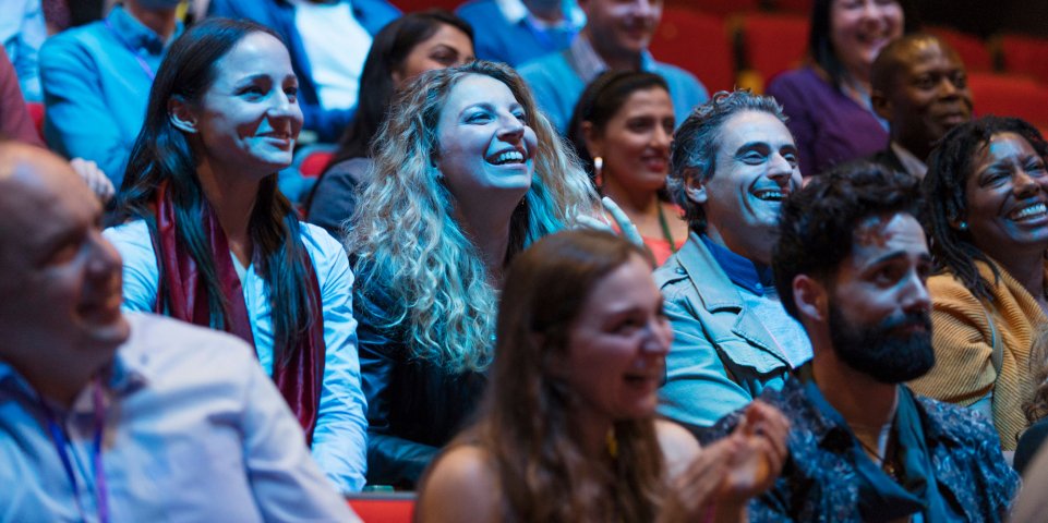 rire au theatre