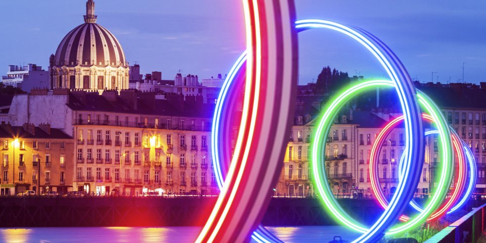 Hangar à Bananes Nantes anneaux de Buren