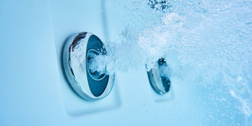 Jet d'eau dans le bain
