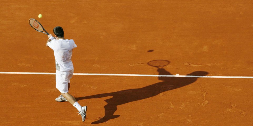 Joueur de tennis à Roland Garros Paris