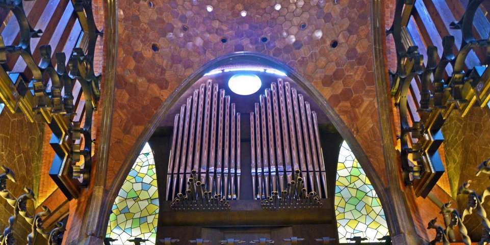 L'orgue dans le palais Guëll Barcelone