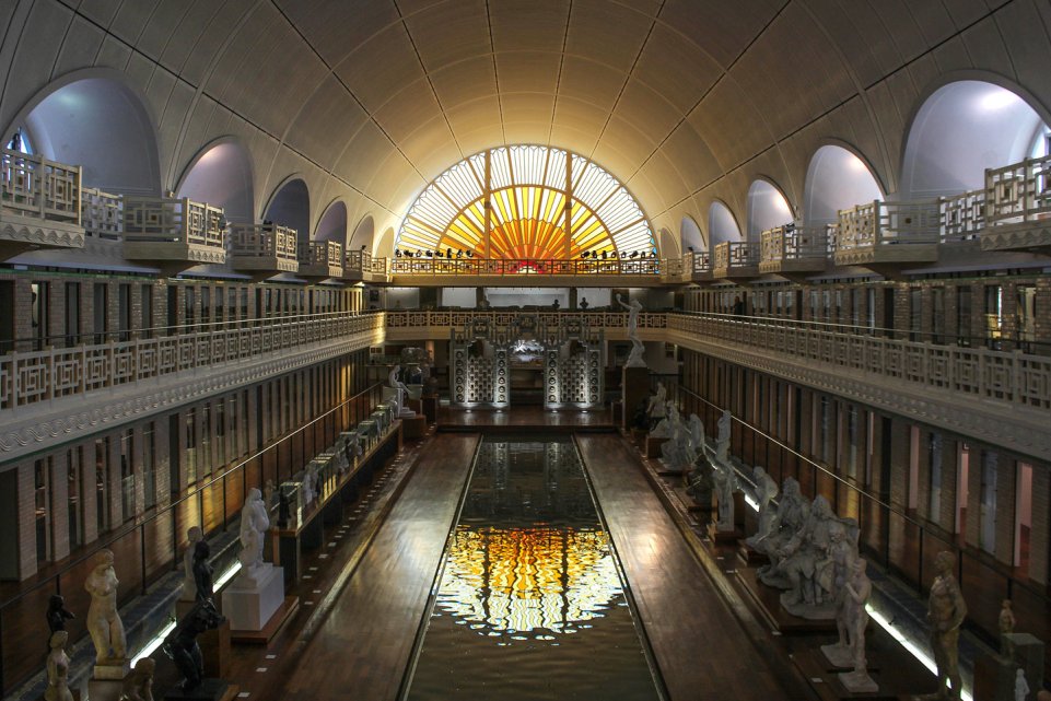 Le grand bassin de la Piscine de Roubaix, musée d'arts et de l'industrie