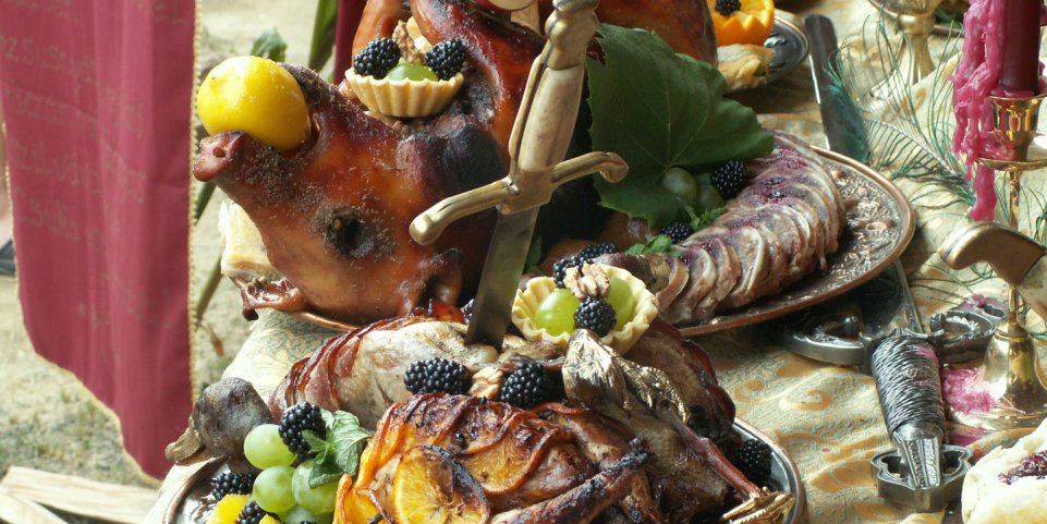 banquet medieval nourriture repas plat 