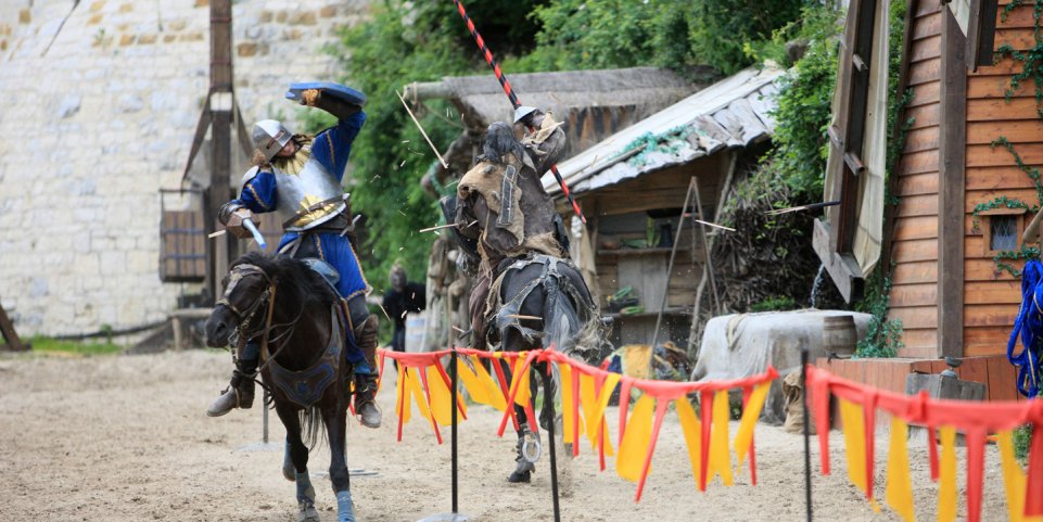 duel equestre medieval provins