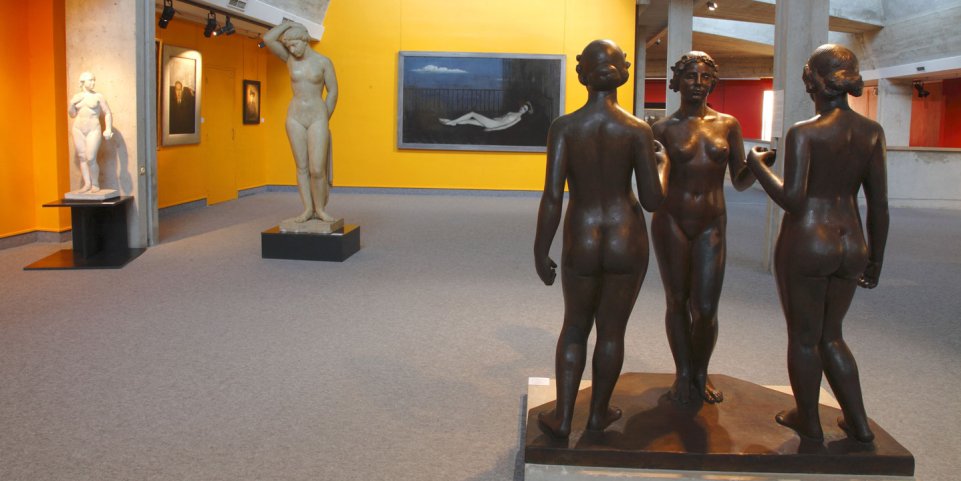 Poitiers, musée Sainte-Croix, en premier plan, les Nymphes de la prairie d'Aristide Maillol
