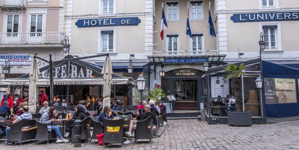 bar univers saint malo 