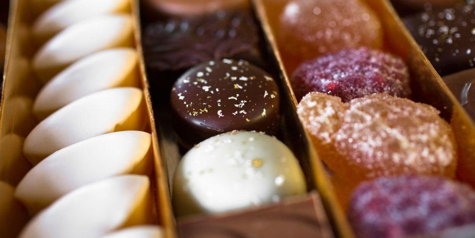 chocolats, calissons, pâtes de fruits
