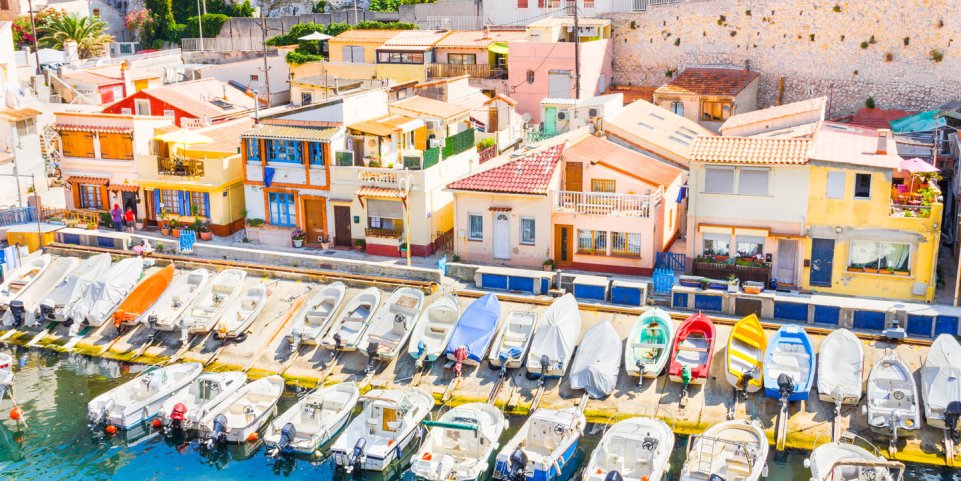 Vue du port de pêche du Vallon des Auffes