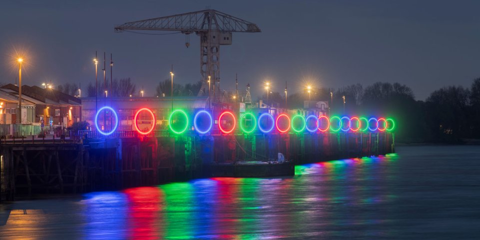 Les Anneaux, Quai des Antilles, de Daniel Buren et Patrick Bouchain pour Le Voyage à Nantes 