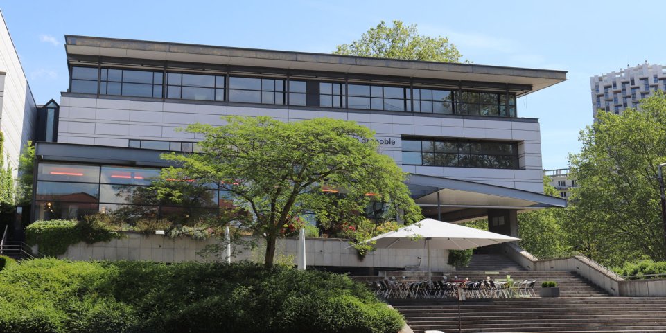 musee de grenoble vue de face