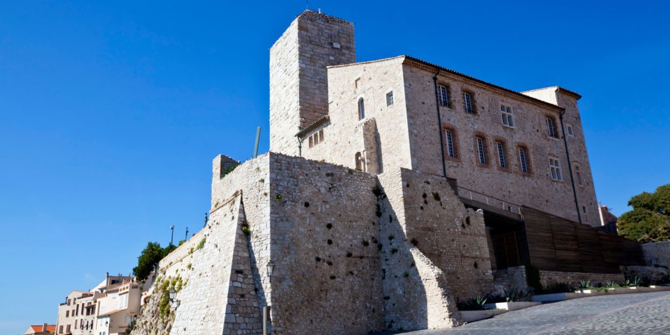 tableau picasso antibes vue musée picasso 