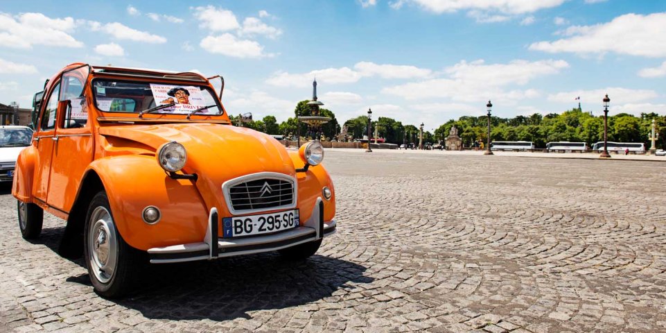 Ballade dans Paris en 2cv