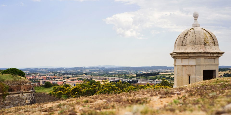 Vue sur Figueras depuis le château Sant Ferran