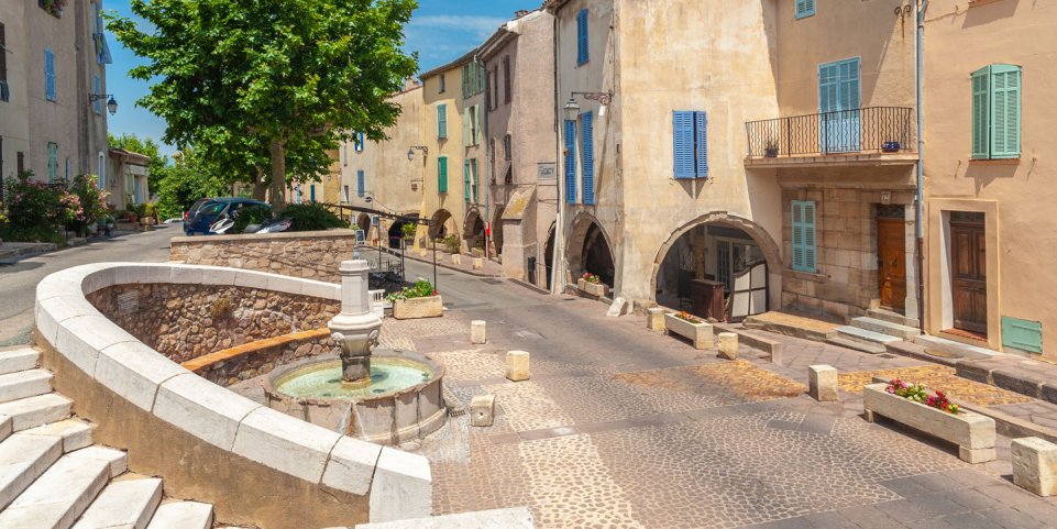 Le village de Roquebrune-sur-Argens