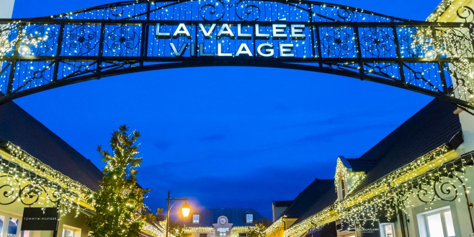 façade vallée village